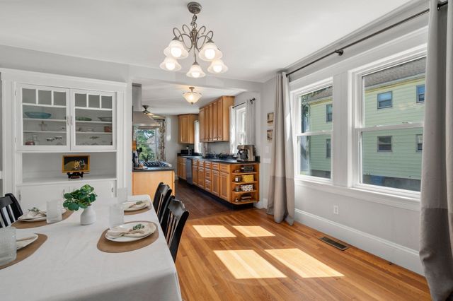 37 Everett St 1, Waltham, MA 02453
