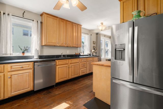 37 Everett St 1, Waltham, MA 02453