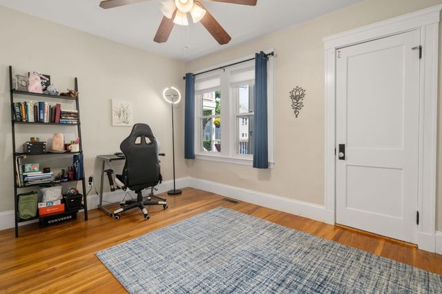 37 Everett St 1, Waltham, MA 02453