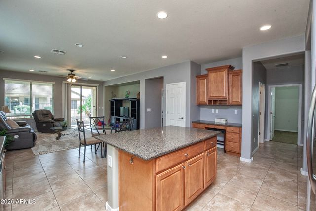 26218 W VISTA NORTH Drive, Buckeye, AZ 85396