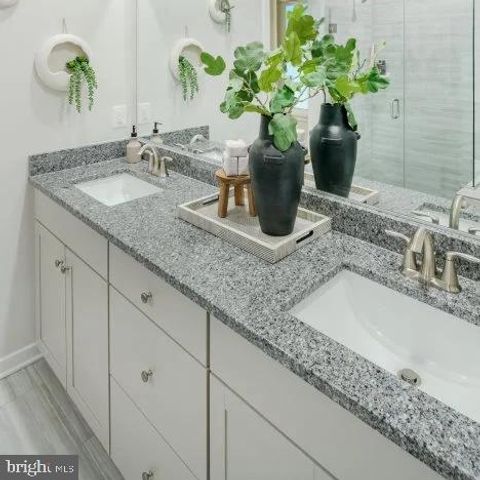 0005 WINTER WREN LN, Jeffersonton, VA 22724