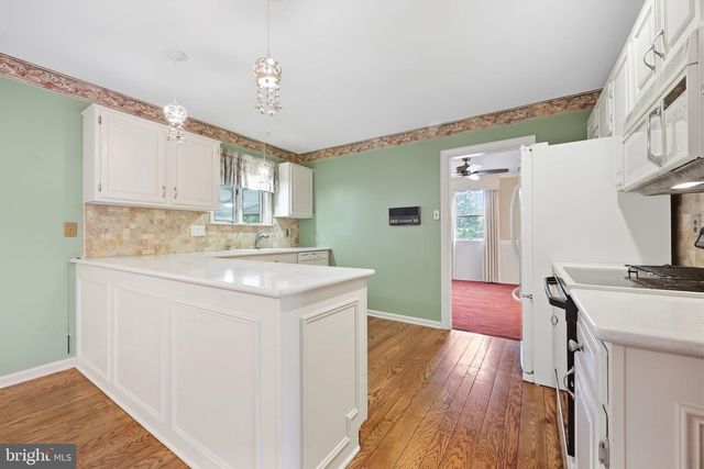 389 UPPER HOLLAND RD, Richboro, PA 18954
