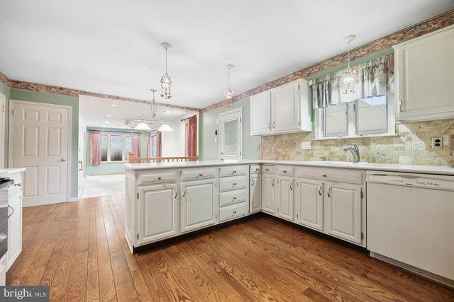 389 UPPER HOLLAND RD, Richboro, PA 18954