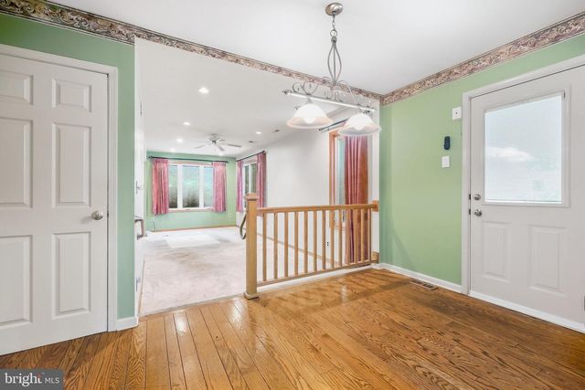 389 UPPER HOLLAND RD, Richboro, PA 18954
