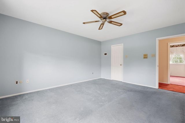 389 UPPER HOLLAND RD, Richboro, PA 18954