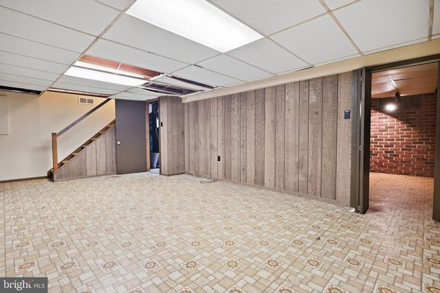 389 UPPER HOLLAND RD, Richboro, PA 18954
