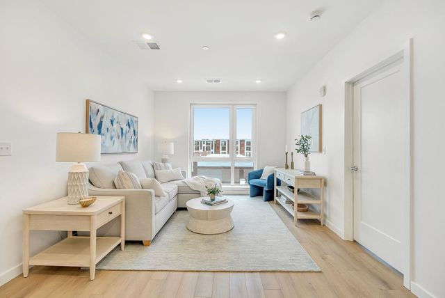 80 Constitution Ave Unit 226, Portsmouth, NH 03801