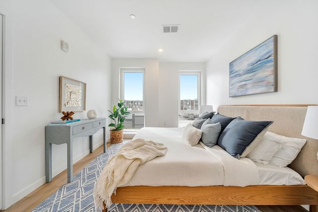 80 Constitution Ave Unit 226, Portsmouth, NH 03801