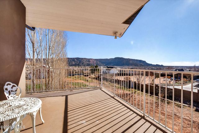 640 N Juniper Street, Hildale, UT 84784