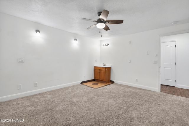 640 N Juniper Street, Hildale, UT 84784