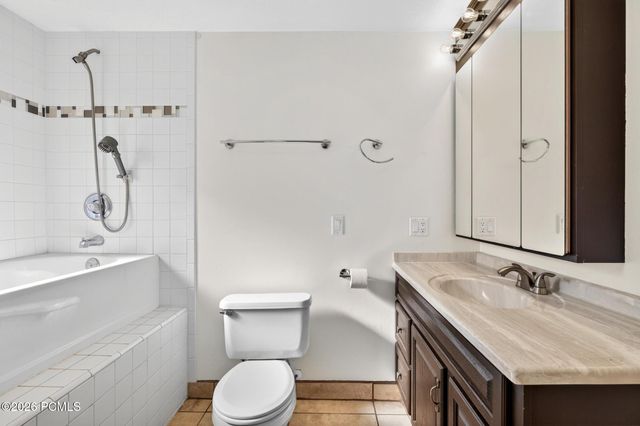 640 N Juniper Street, Hildale, UT 84784