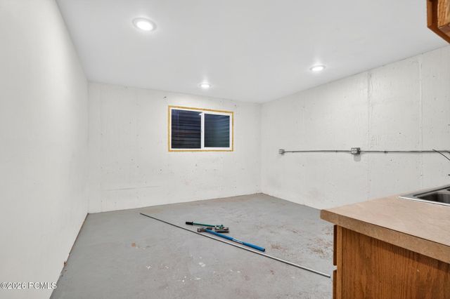 640 N Juniper Street, Hildale, UT 84784