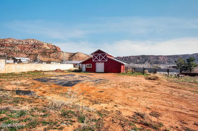 640 N Juniper Street, Hildale, UT 84784