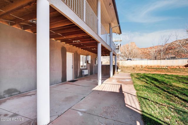 640 N Juniper Street, Hildale, UT 84784