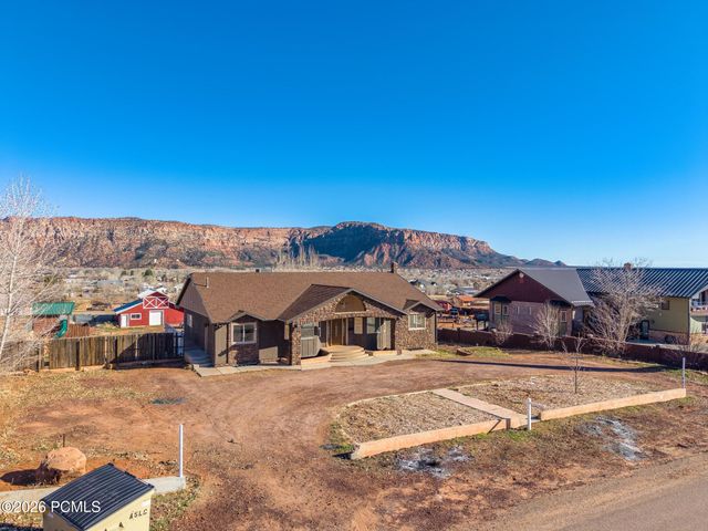 640 N Juniper Street, Hildale, UT 84784