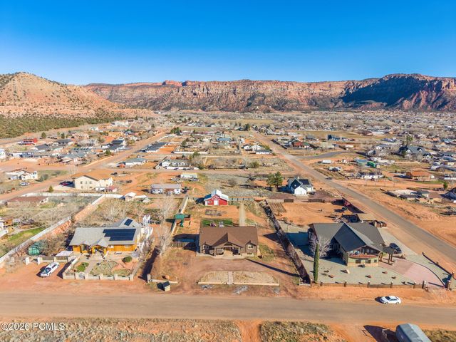 640 N Juniper Street, Hildale, UT 84784