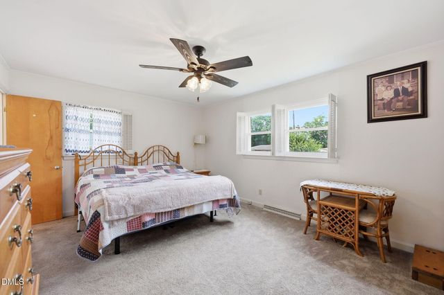 500 Oakwood Lane, Graham, NC 27253