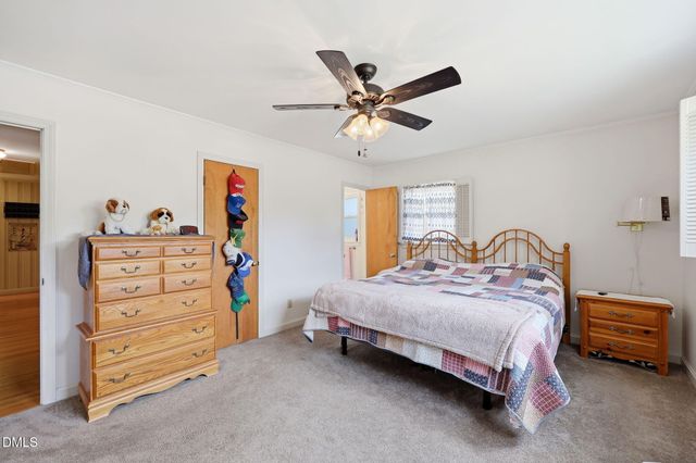 500 Oakwood Lane, Graham, NC 27253