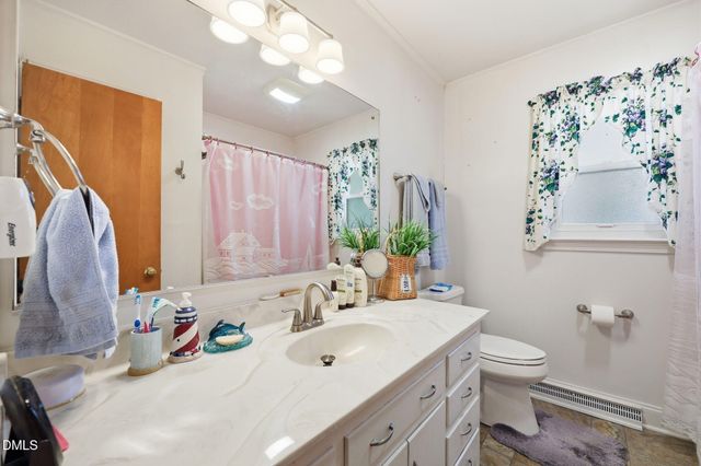500 Oakwood Lane, Graham, NC 27253