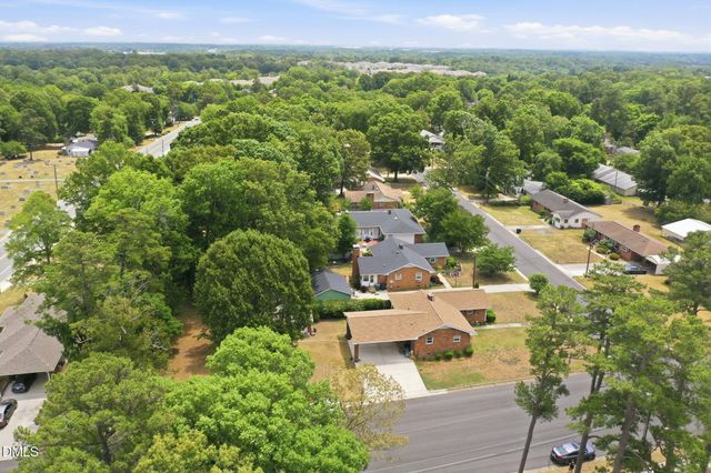 500 Oakwood Lane, Graham, NC 27253