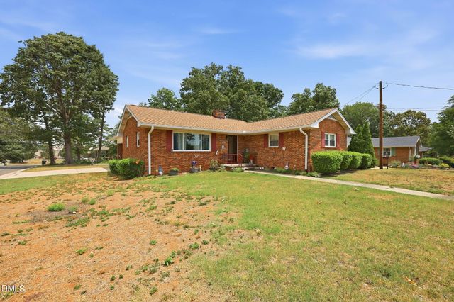 500 Oakwood Lane, Graham, NC 27253