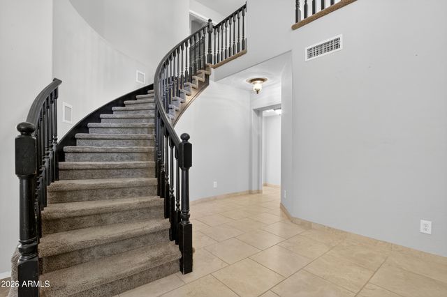 4302 E MOSSMAN Road, Phoenix, AZ 85050