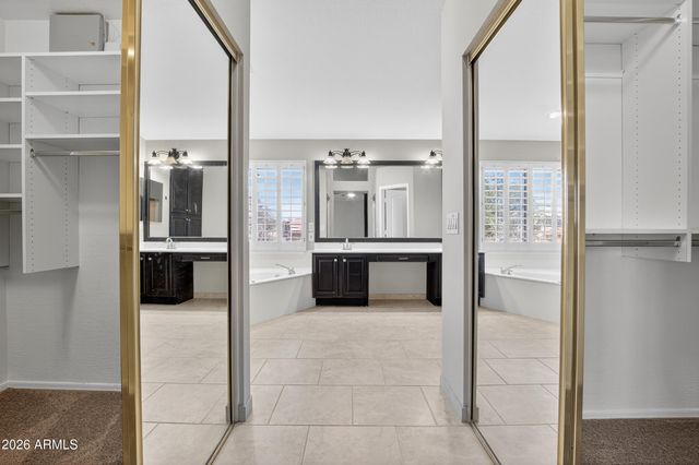 4302 E MOSSMAN Road, Phoenix, AZ 85050