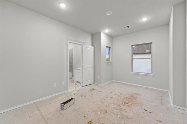 286 County Road 5102f, Cleveland, TX 77327