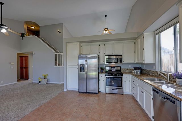 6428 Emerald Dr, Rocklin, CA 95677