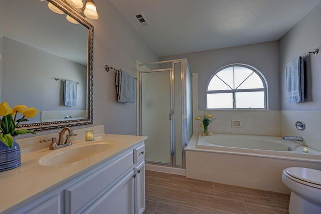 6428 Emerald Dr, Rocklin, CA 95677