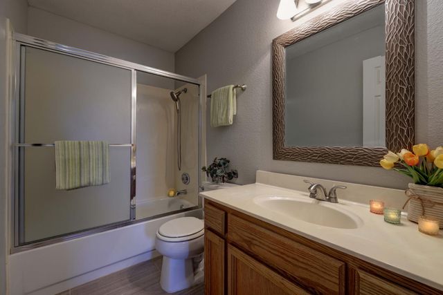 6428 Emerald Dr, Rocklin, CA 95677