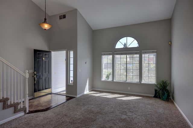 6428 Emerald Dr, Rocklin, CA 95677