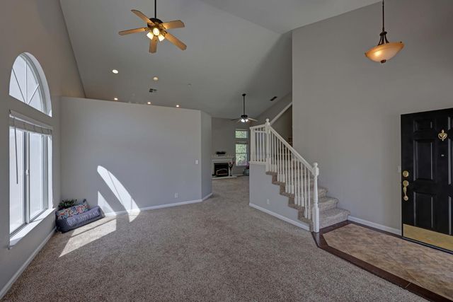 6428 Emerald Dr, Rocklin, CA 95677