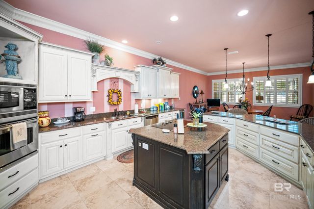 404 Peninsula Boulevard, Gulf Shores, AL 36542