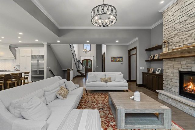 611 MARBLE ROCK CIRCLE, Green Bay, WI 54311