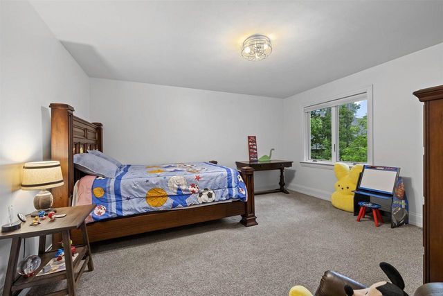 611 MARBLE ROCK CIRCLE, Green Bay, WI 54311