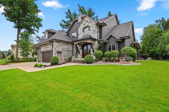 611 MARBLE ROCK CIRCLE, Green Bay, WI 54311