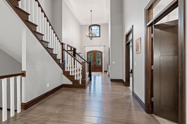611 MARBLE ROCK CIRCLE, Green Bay, WI 54311