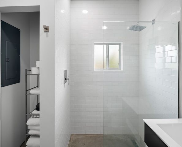 1407 W Sacramento, Marfa, TX 79843