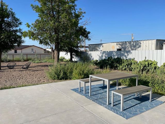 1407 W Sacramento, Marfa, TX 79843