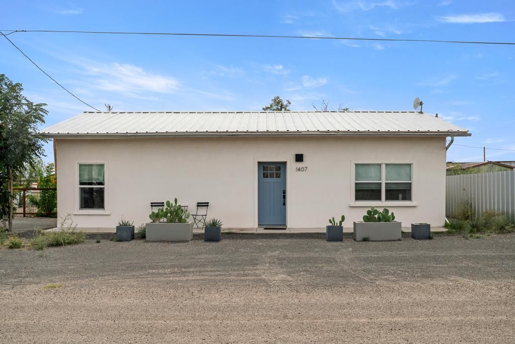 1407 W Sacramento, Marfa, TX 79843