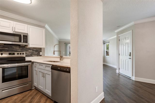 2568 WOODGATE BOULEVARD 107, Orlando, FL 32822