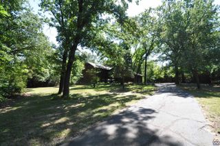 2521 NW 35th ST, Topeka, KS 66618