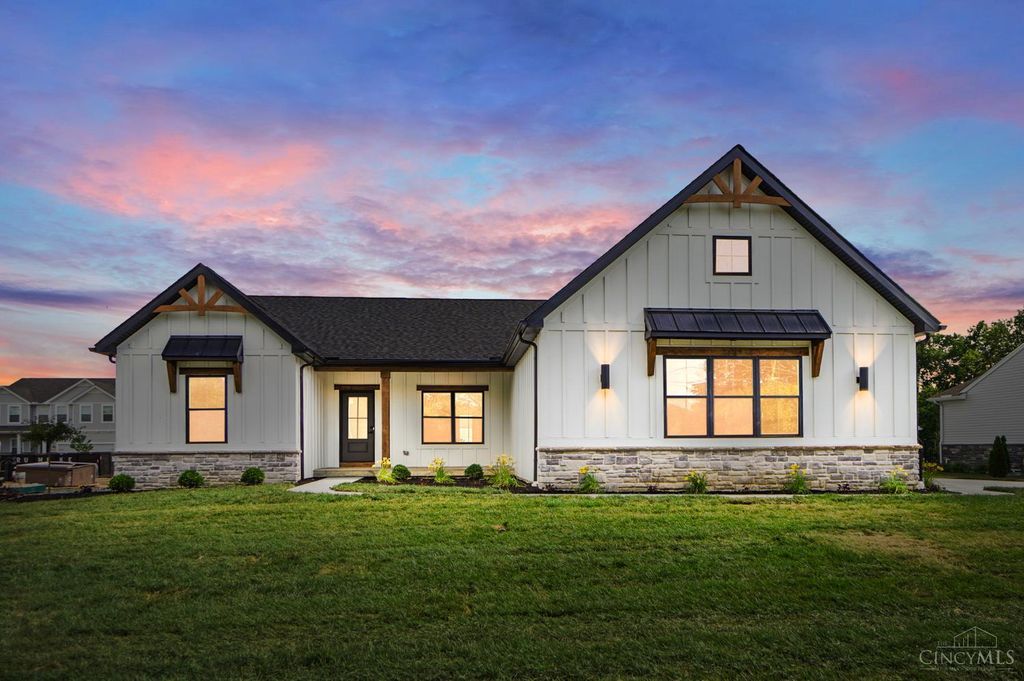 376 Greys Run, Lebanon, OH 45036