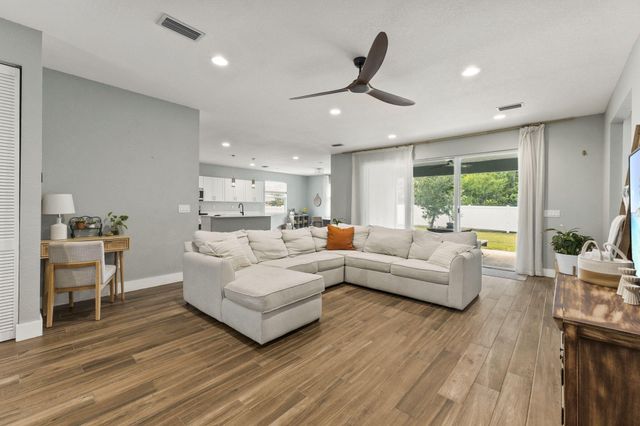 601 SW S Quick Circle, Port St. Lucie, Port St Lucie, FL 34953