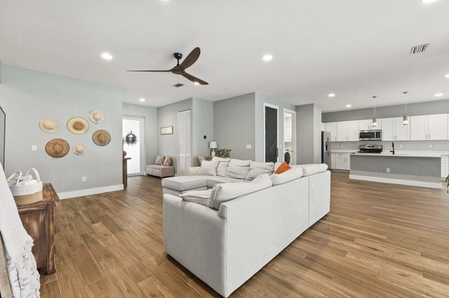 601 SW S Quick Circle, Port St. Lucie, Port St Lucie, FL 34953