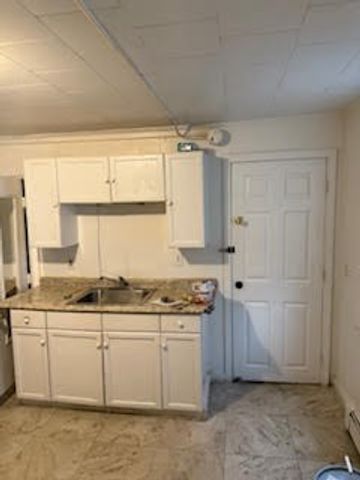 976 Chalkstone Avenue 1, Providence, RI 02908