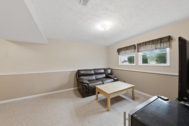 602 Brookwood Drive, Alexandria, KY 41001