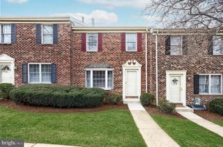1004 CHAMBERS RDG #1004, York, PA 17402