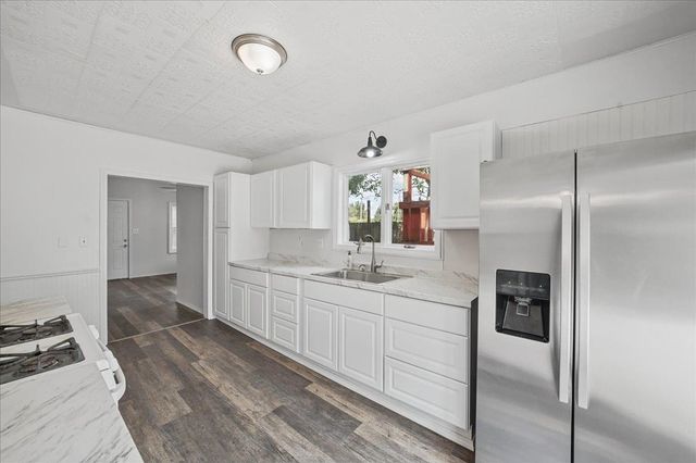 105 S Shiawassee Street, Bancroft, MI 48814